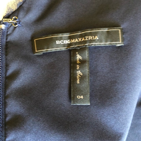 BCBG MAXAZRIA DRESS. - Picture 9 of 10